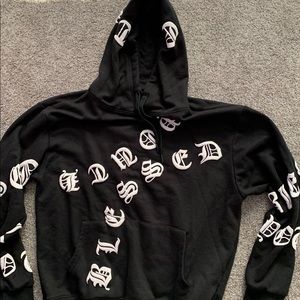 Forever 21 sweatshirt